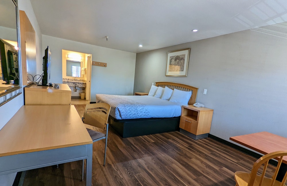 Royal Inn 18/45