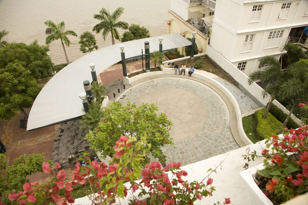Mansion Del Rio 47/49