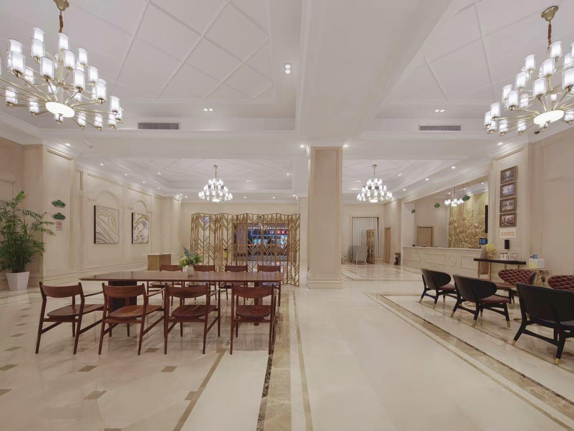 Vienna Hotel (Guangzhou Panyu Qiaonan Aoyuan Square) 42/50
