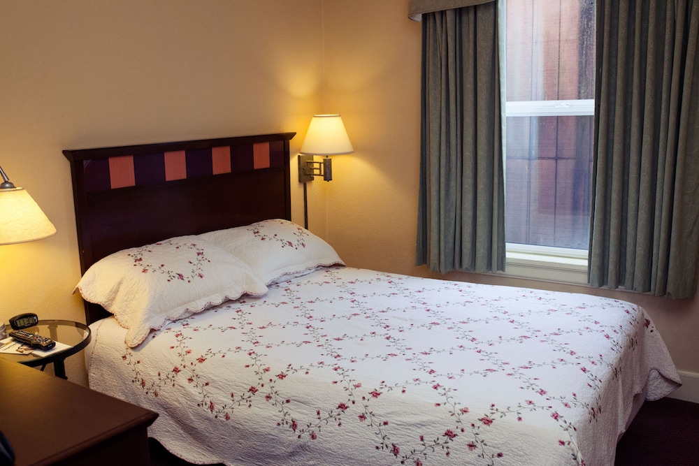 Gilmore Hotel, Trademark Collection by Wyndham 17/56
