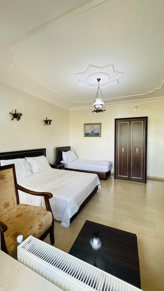Turabdin Hotel 35/56