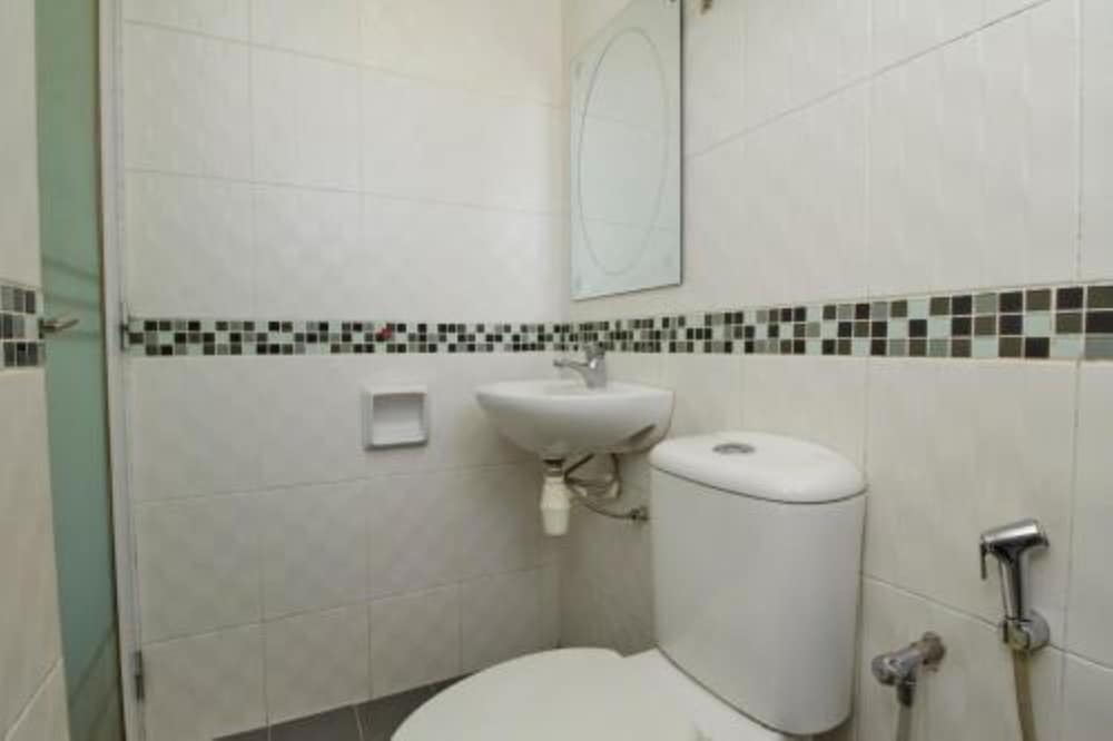 غرفة عائلية ثلاثية بسرير مزدوج وسرير فردي، Hotel Kepong 10/10
