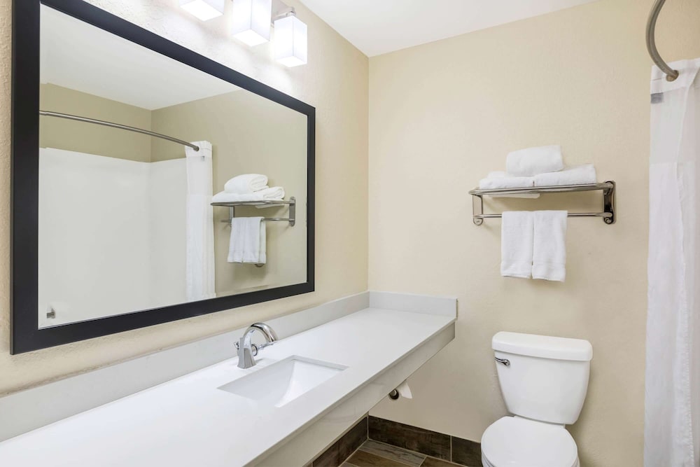 Americinn By Wyndham Prairie Du Chien 18/42