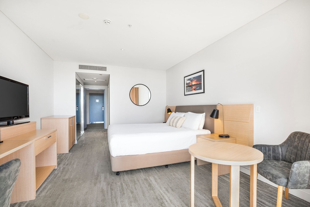 EXECUTIVE, KING BED, BALCONY