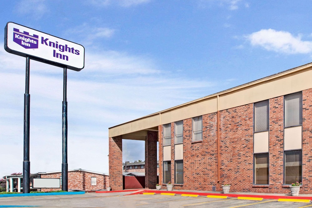 Knights Inn South Houston photo1