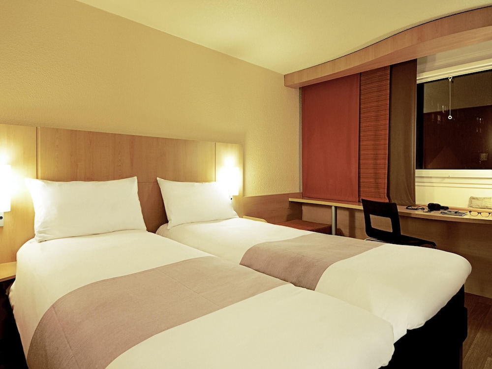 IBIS CHARLEROI CENTRE GARE 21/50