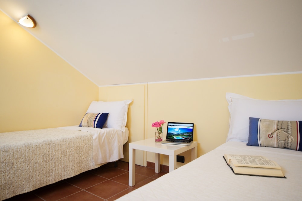 'A NUCIARA PARK HOTEL & WELLNESS CENTER 8/40