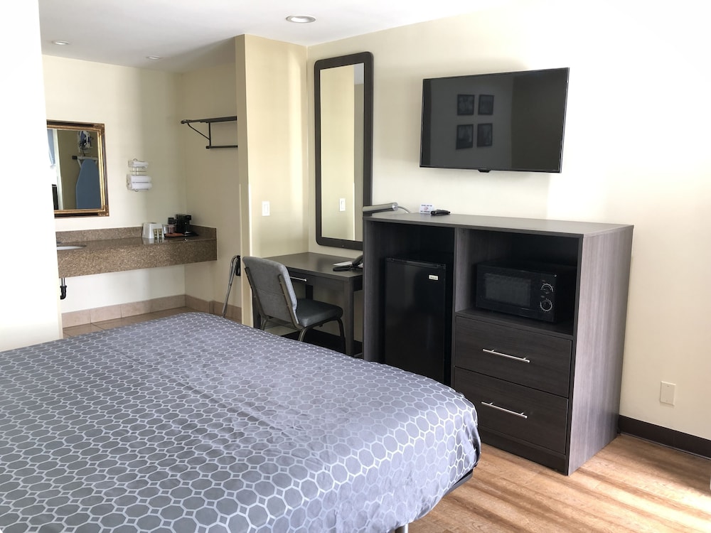 Simply Home Inn Suites 25/46