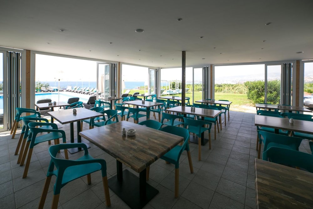 Maricas Boutique Hotel 52/65