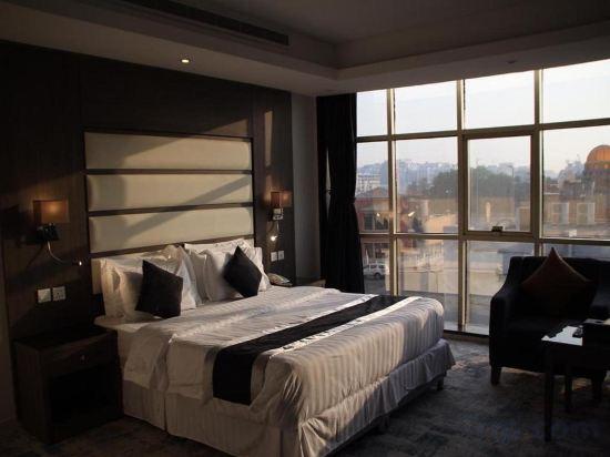 Alshurfah Loft 25/51
