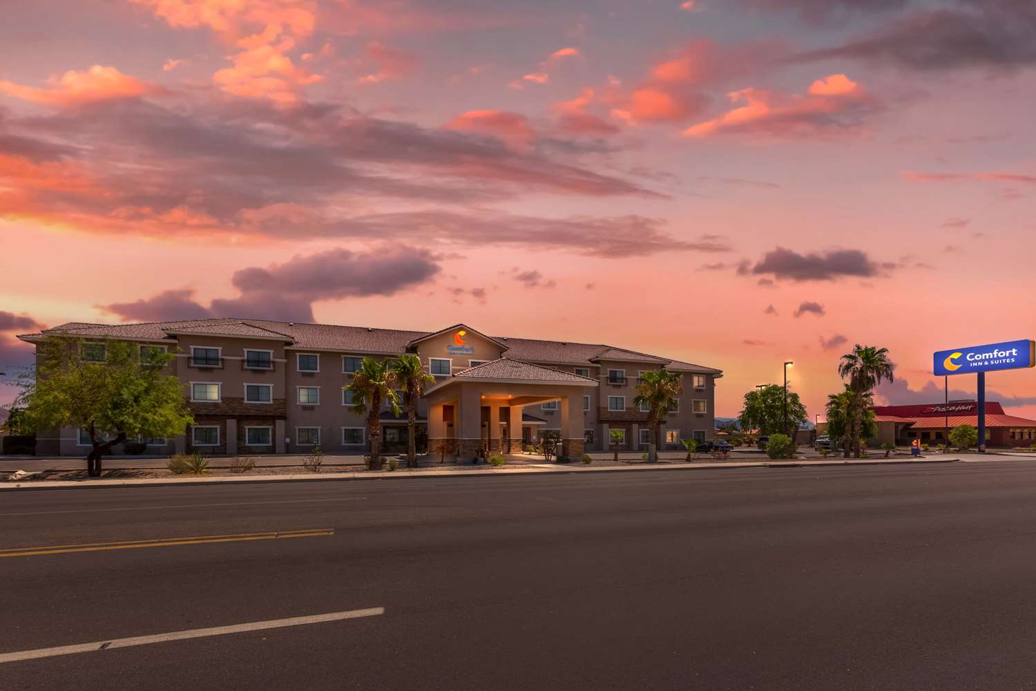 Comfort Inn & Suites Yuma I-8 1/14