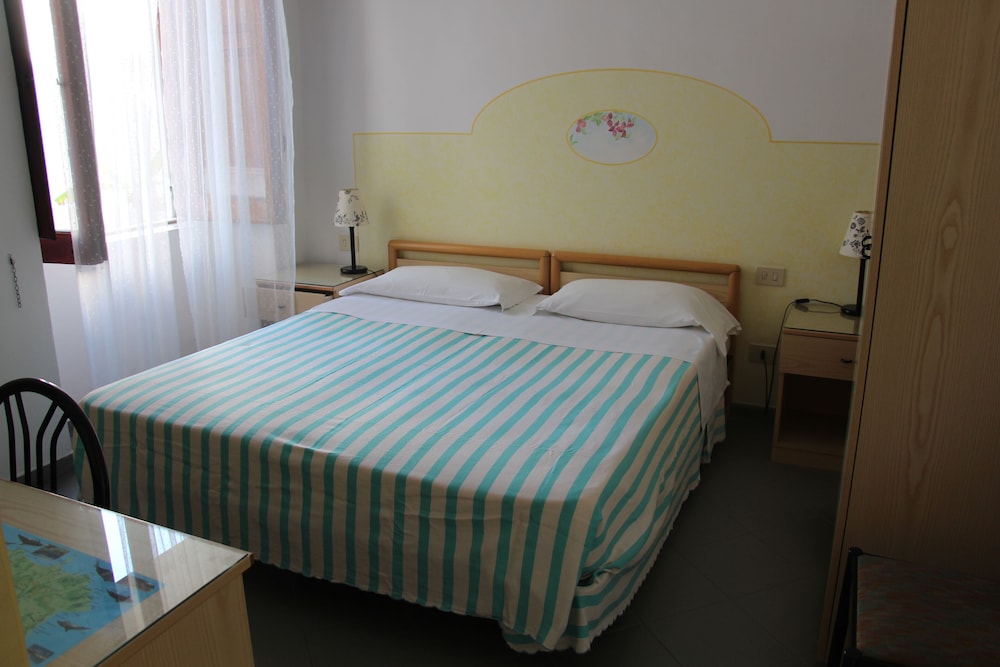 Villa Cecilia 18/50
