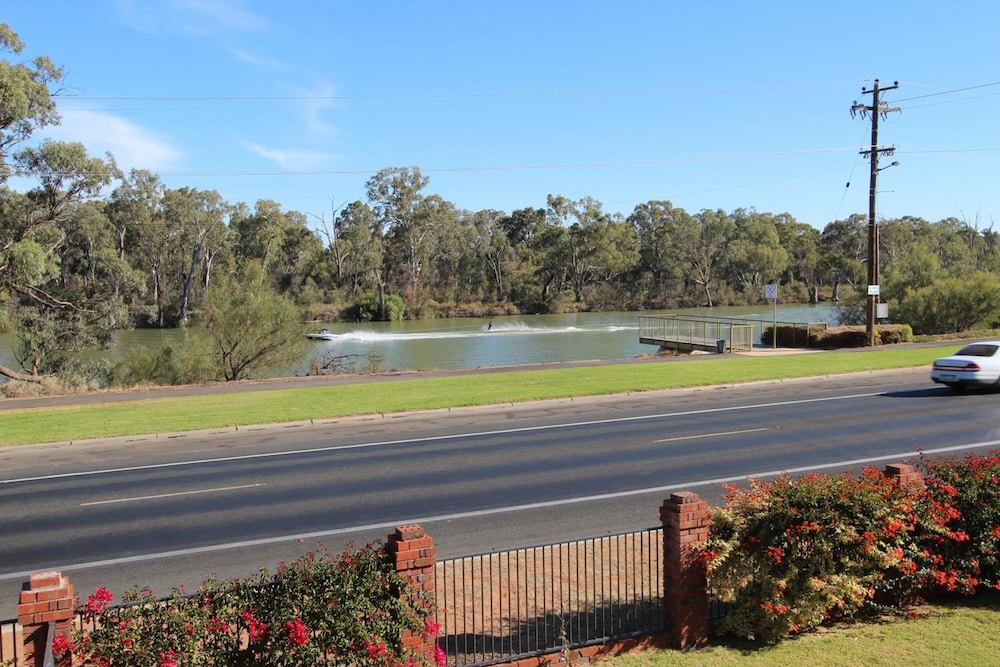 Mildura Riverside Motel 46/56