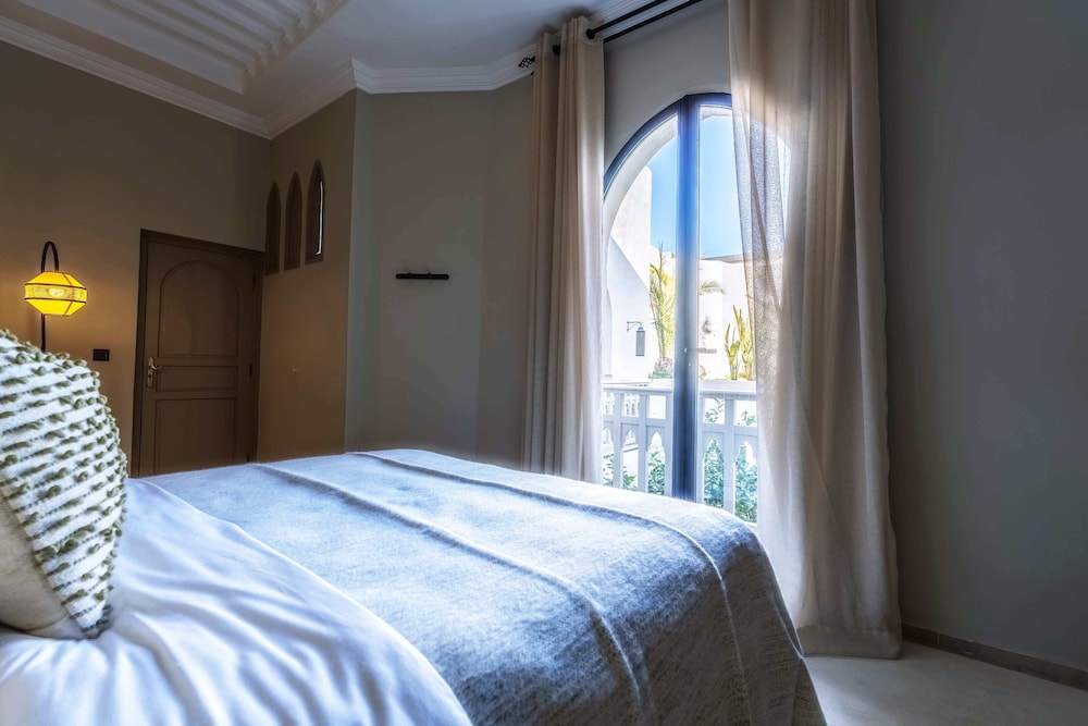 Riad XO Amira Victoria 15/50