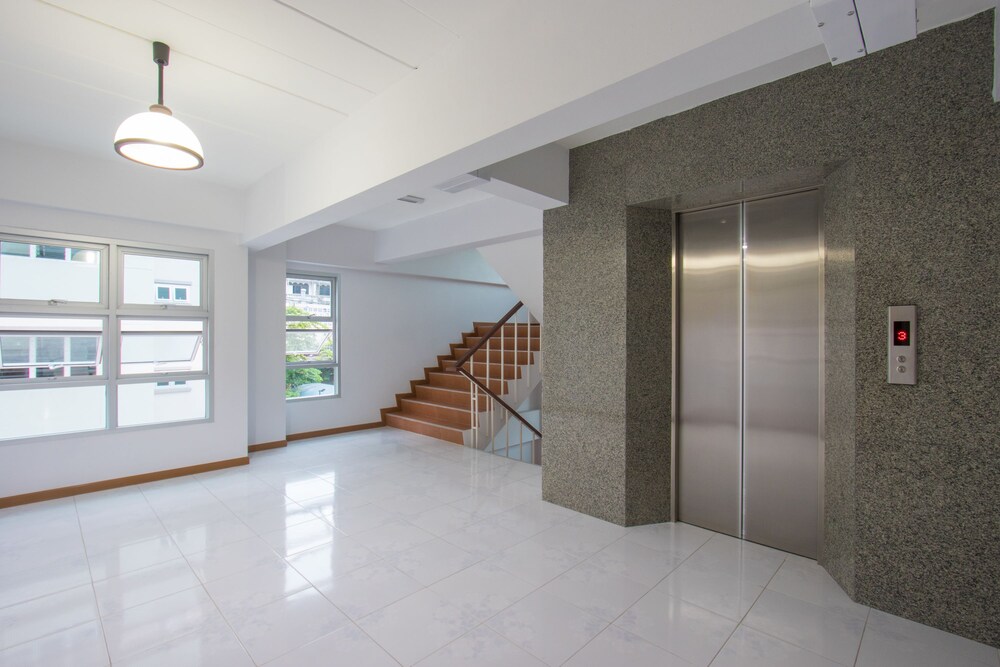Jr Mansion 26/50