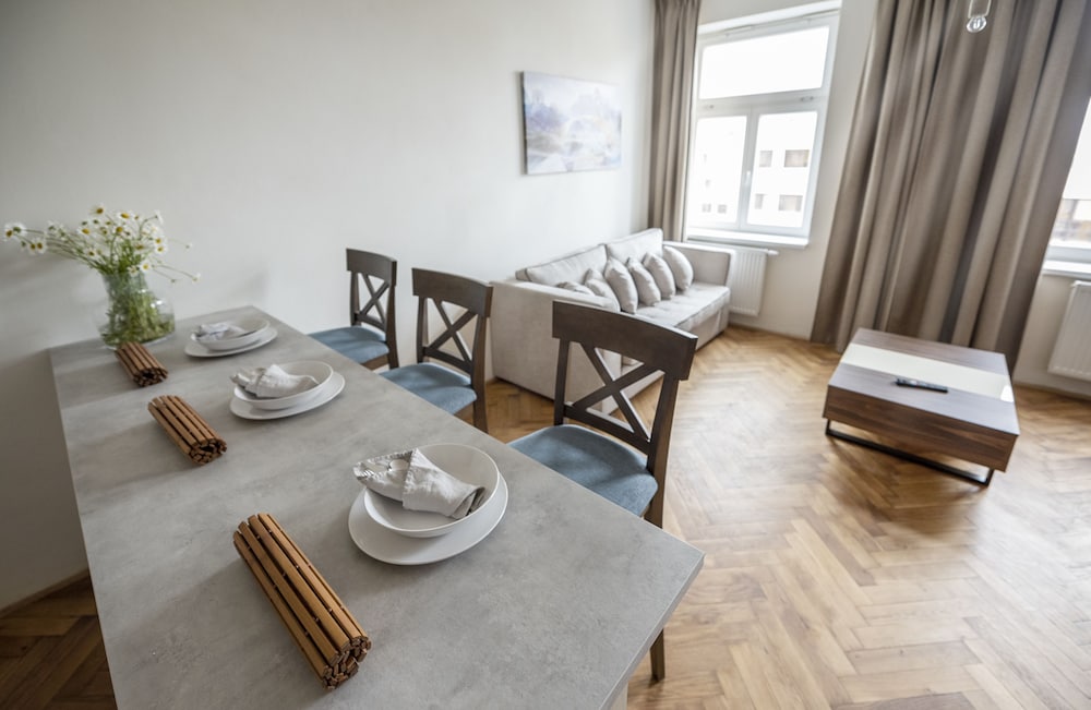 Letna Garden Suites 38/66