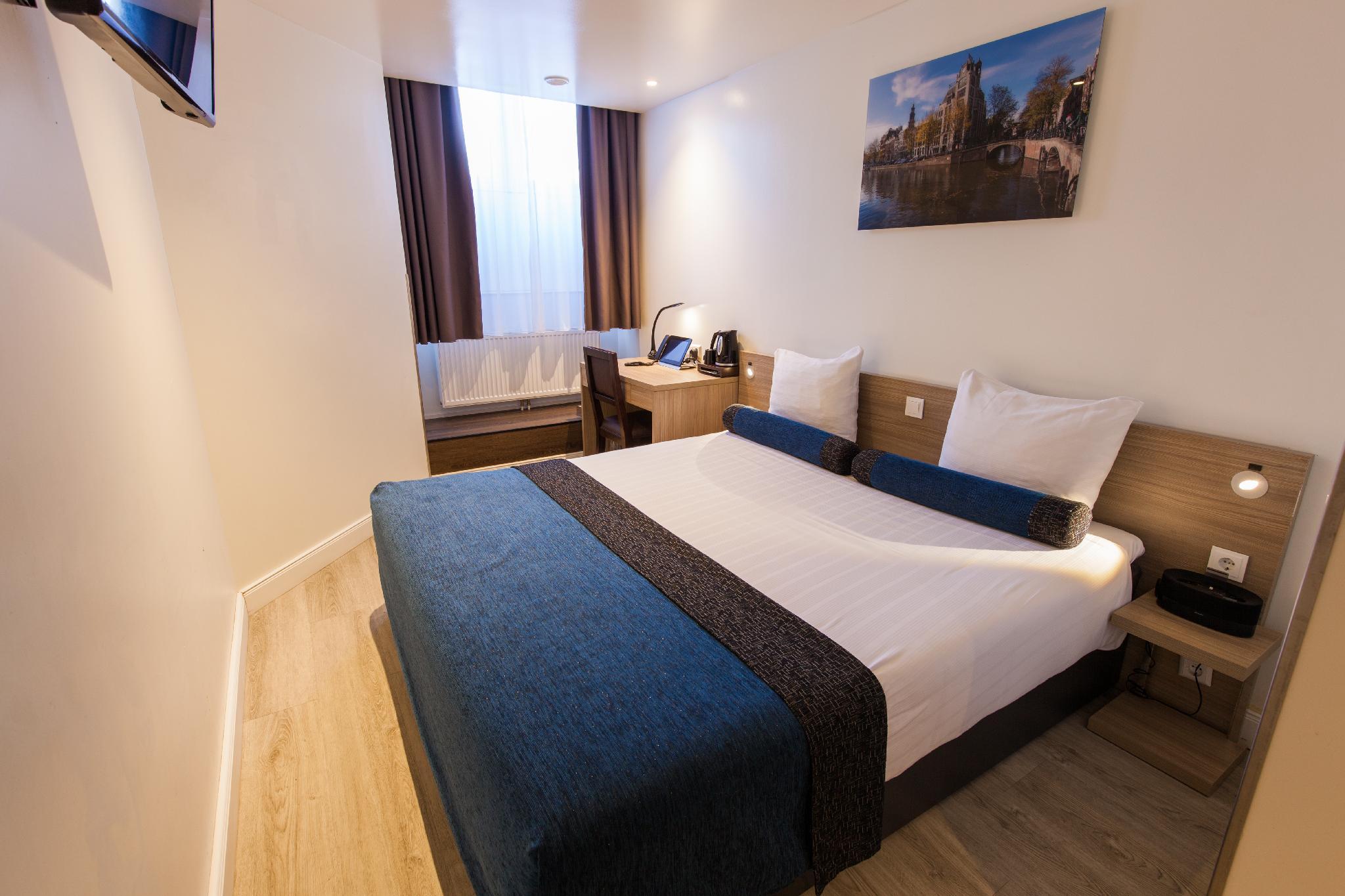 Semi Basement, Double Bed