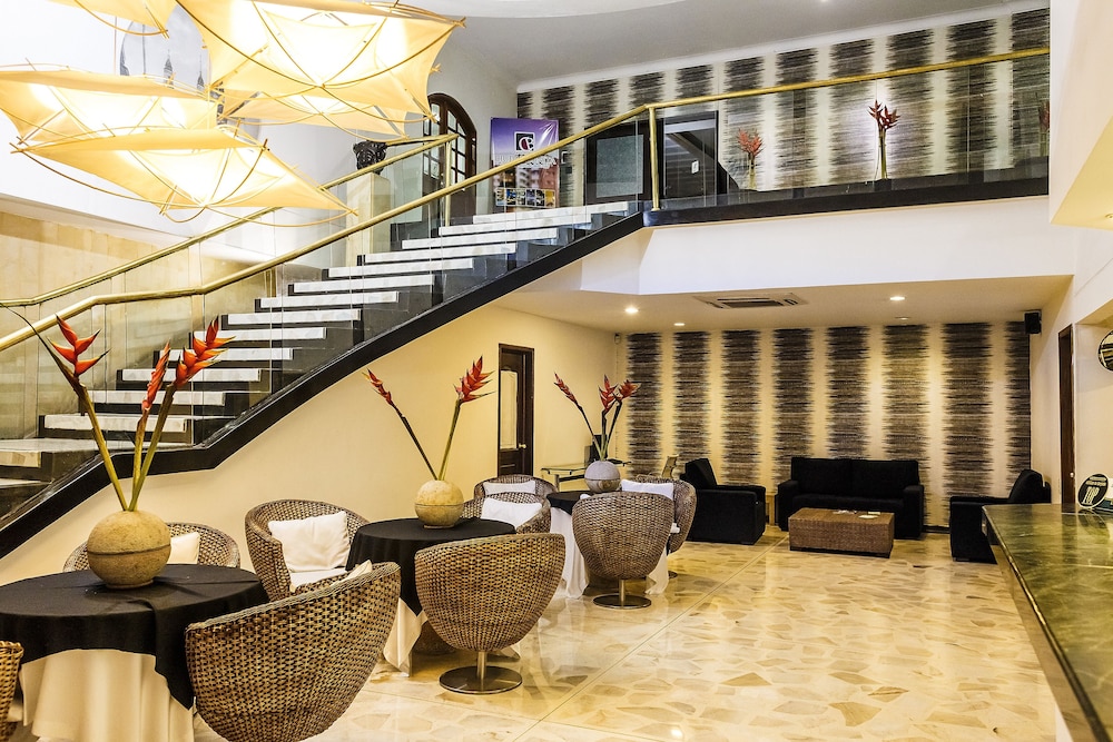 HOTEL CIUDAD BONITA 28/55
