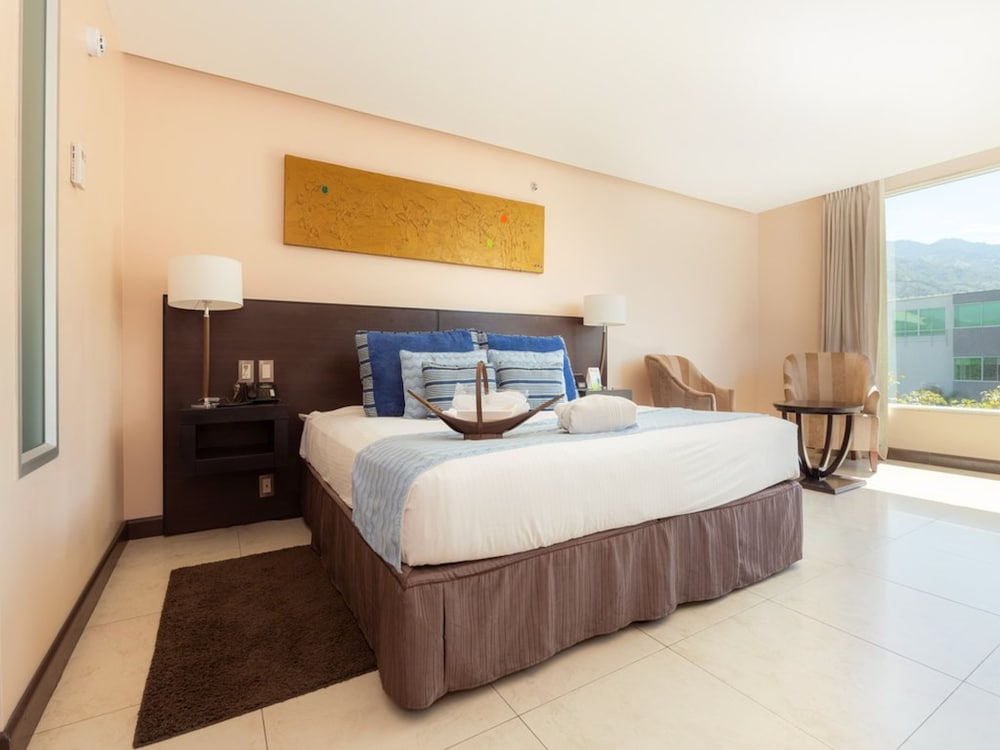 Studio Hotel Boutique 15/75