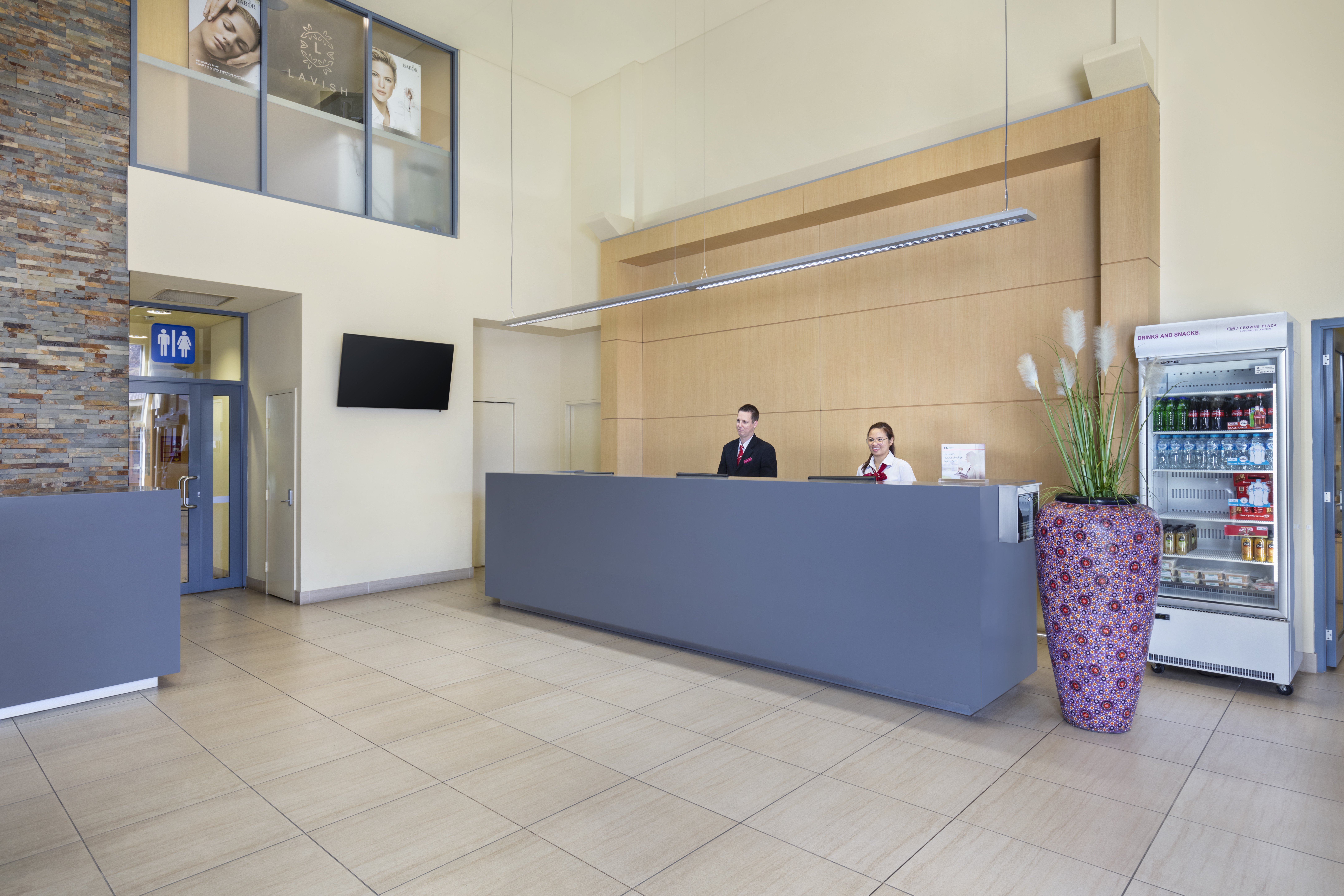 Crowne Plaza Alice Springs Lasseters 5/57