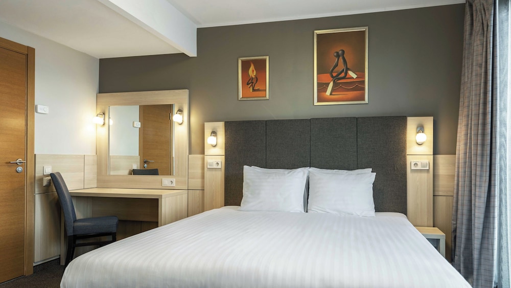 STANDARD, DOUBLE OR TWIN BED
