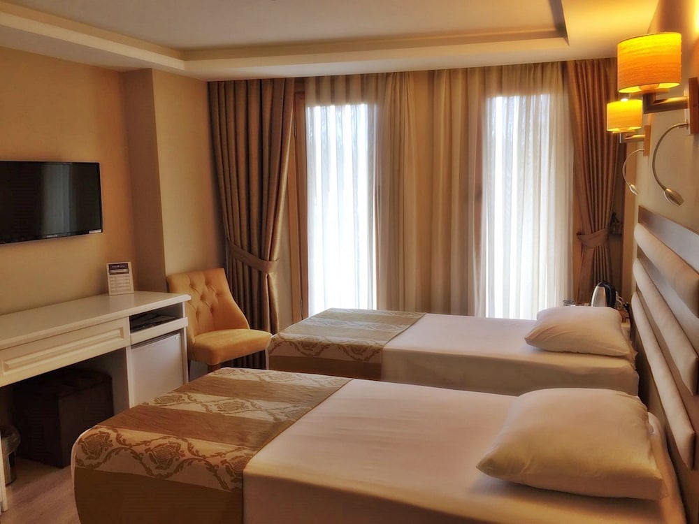 Feza Otel 52/64