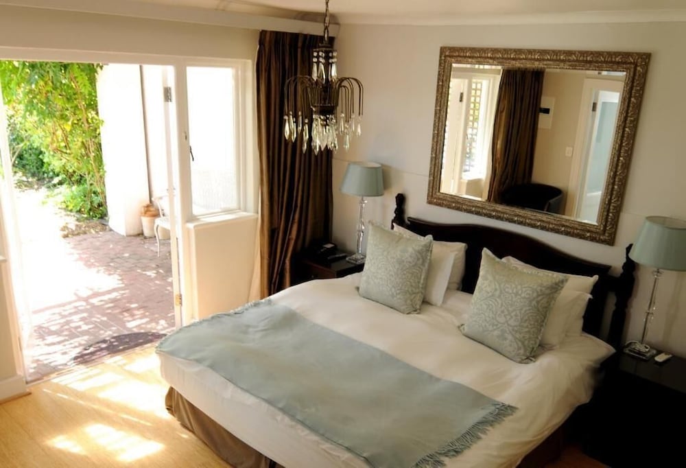 Abbey Manor Luxury Guesthouse 25/70