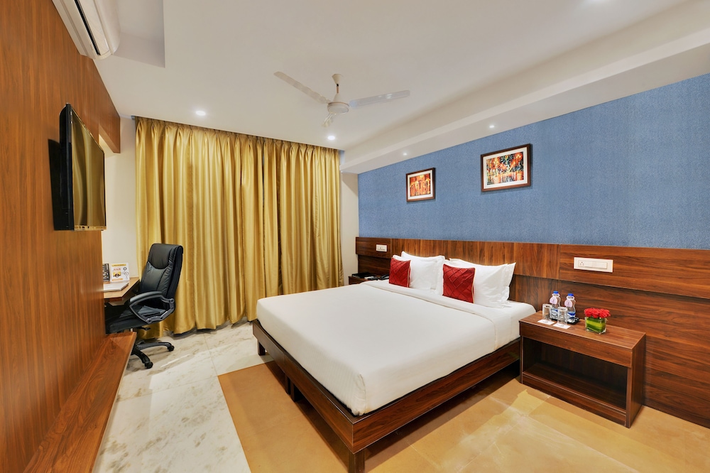Manpho Bell Hotel & Convention Center 10/50
