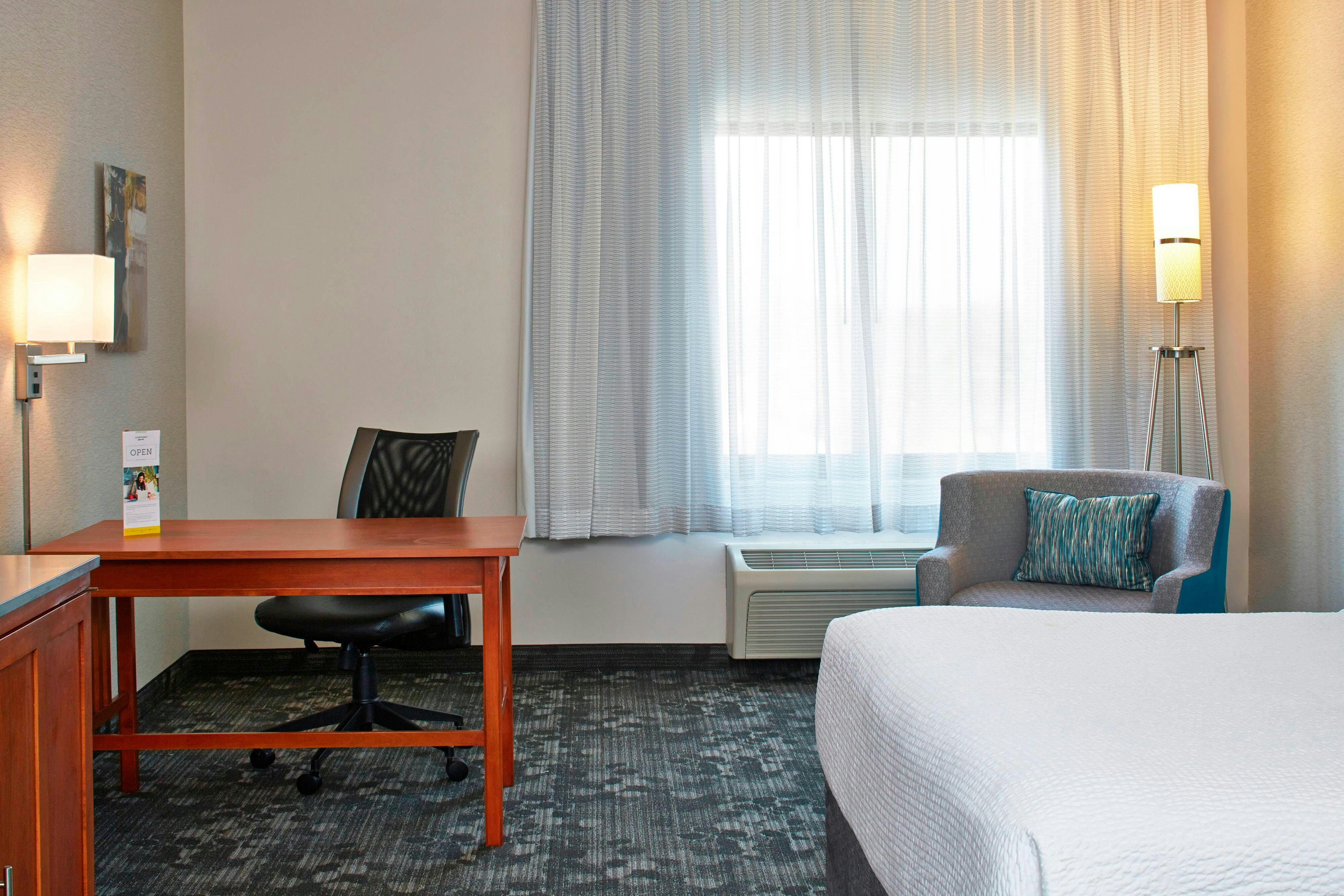 Courtyard By Marriott Bloomington By Mall Of America 8/38