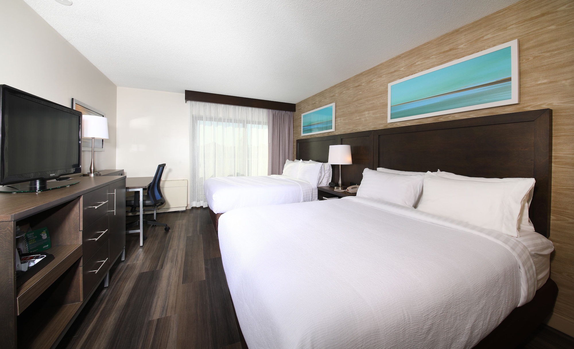 Inner, Standard, 2 Queen Beds, Pool View