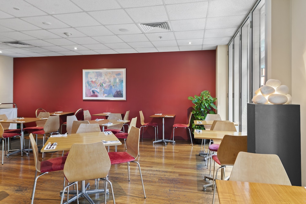 YEHS Hotel Melbourne CBD 52/57