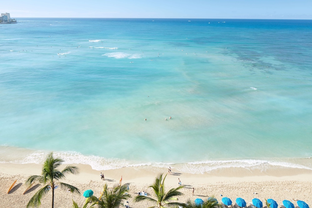 OUTRIGGER Waikiki Beach Resort 82/88