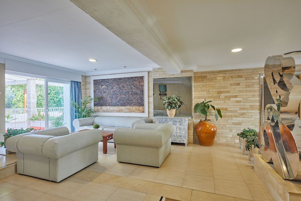 Ben Hur Apartments 51/74