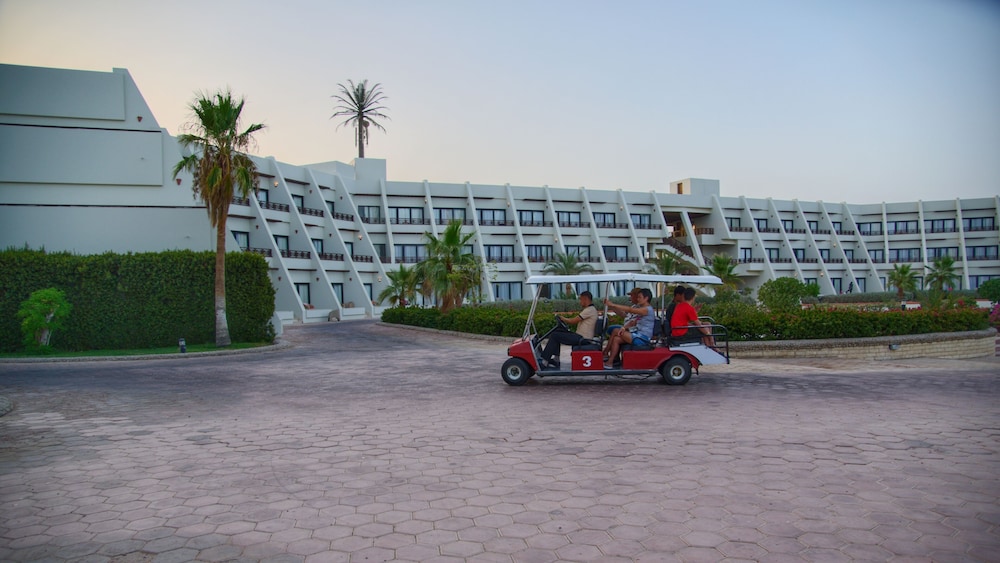 Pharaoh Azur Resort 48/60