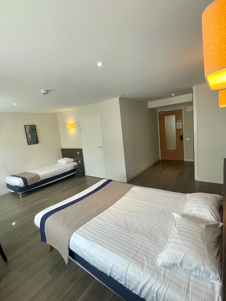 Valpre Lyon Hotel 11/49