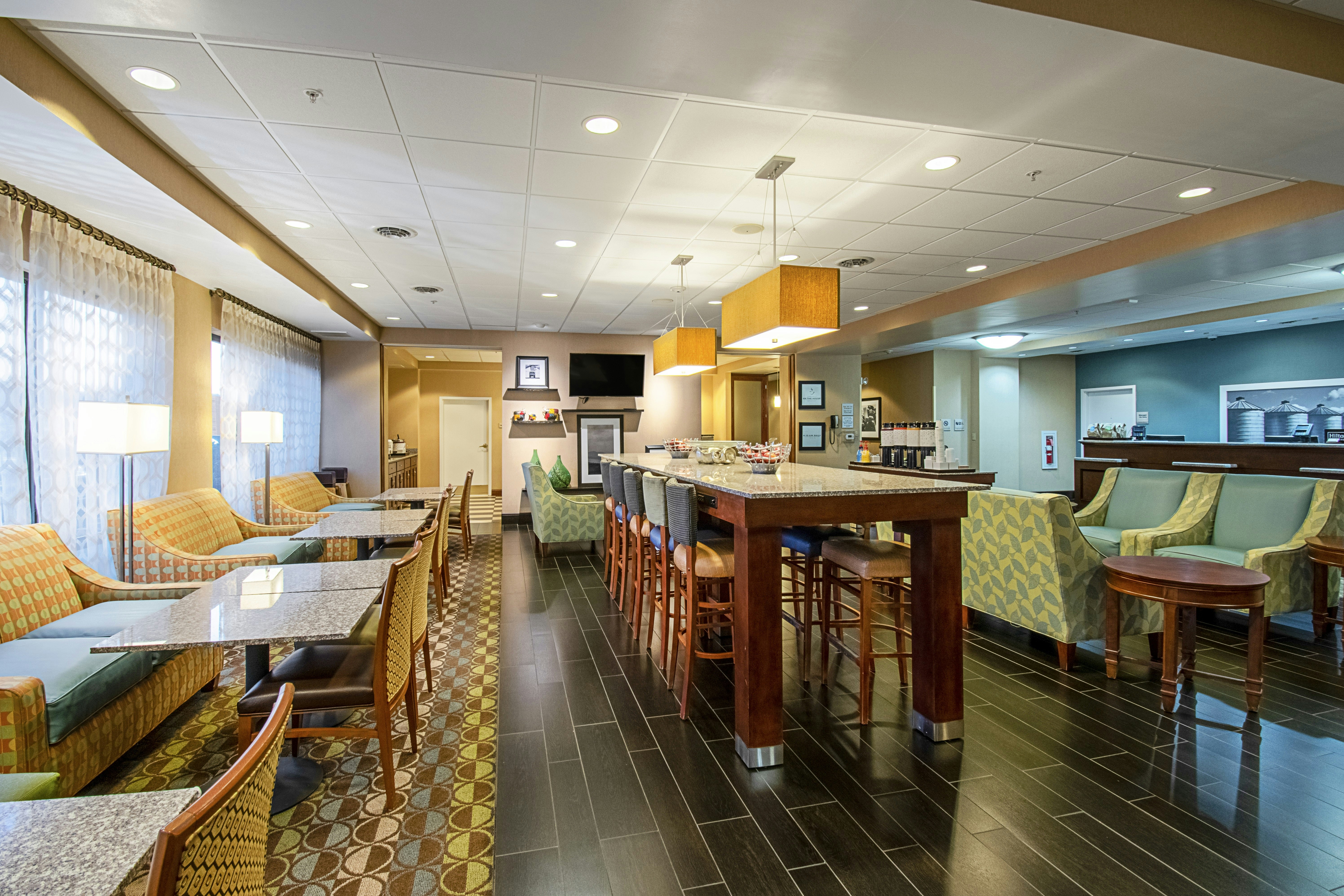 Hampton Inn Pine Grove 38/58