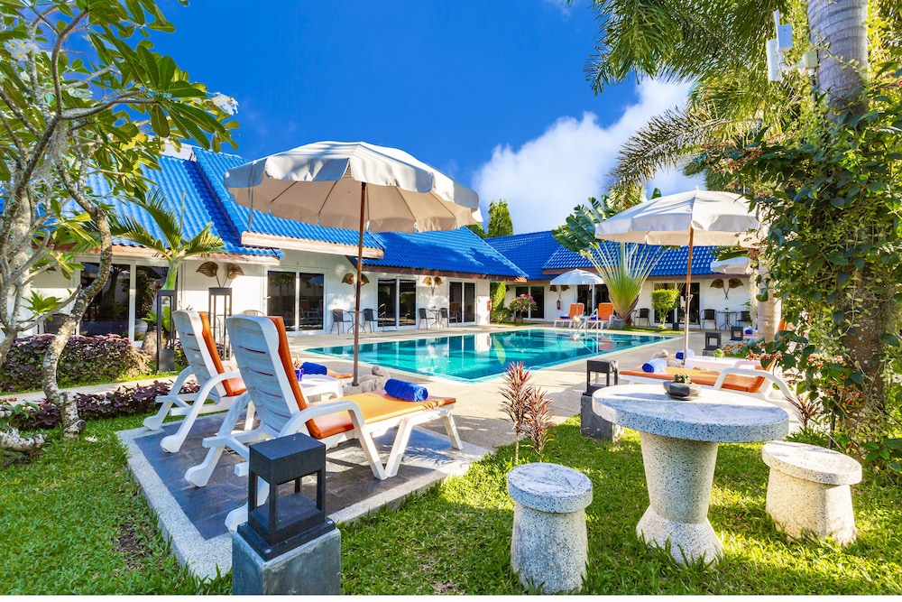Phuket Airport Hotel 68/74