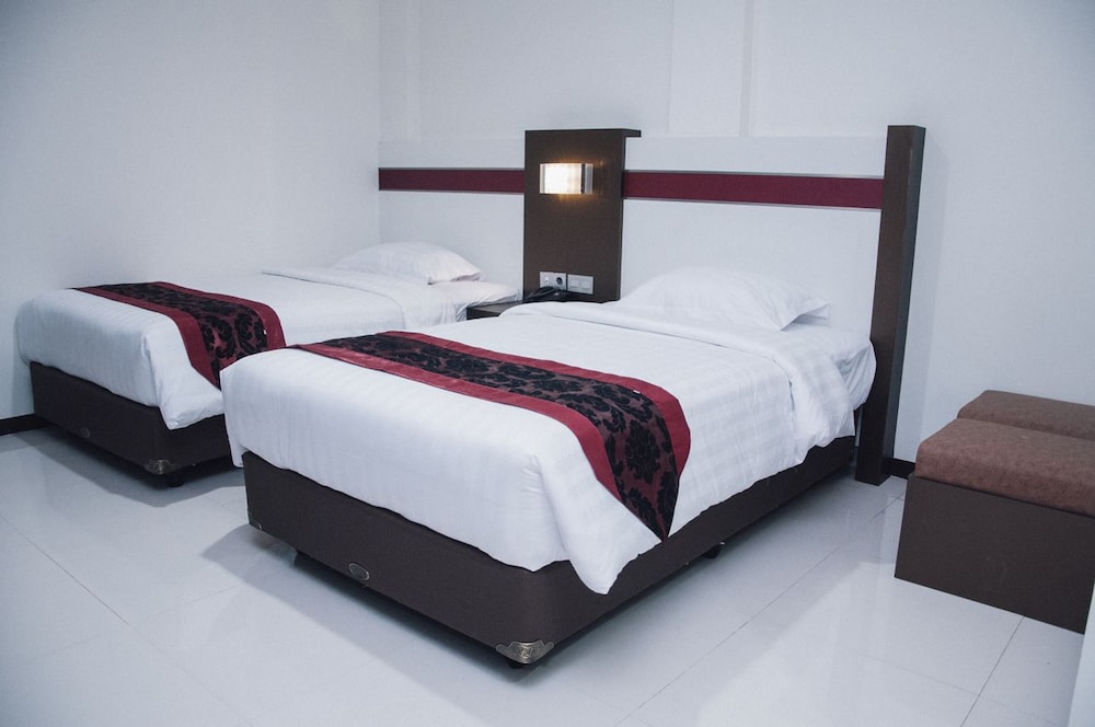 Ideas Hotel Ibrahim Adjie 13/31