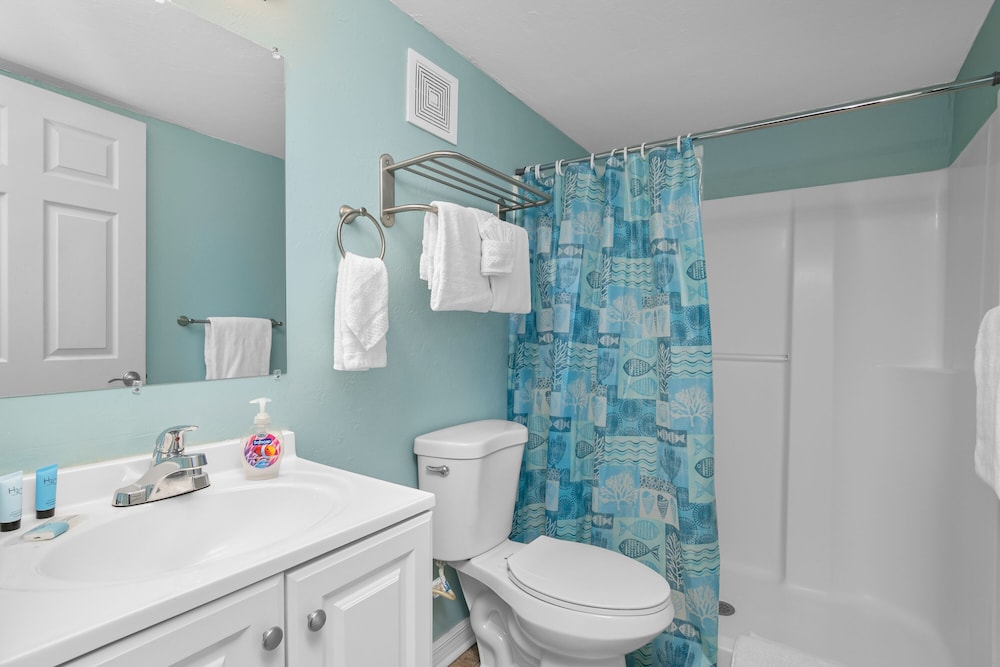 Latitude 26 Waterfront Resort & Marina 62/66