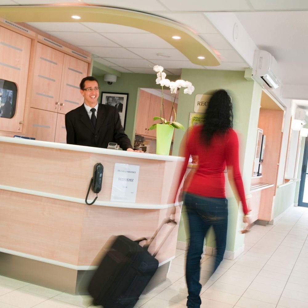ibis budget Duisburg City am Innenhafen 6/36