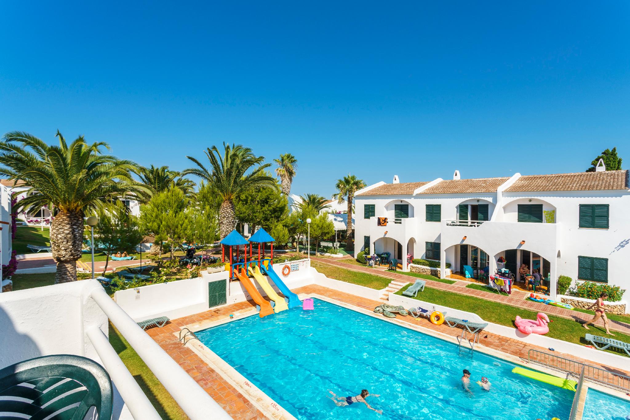 2 Bedrooms, Family, Balcony or Terrace