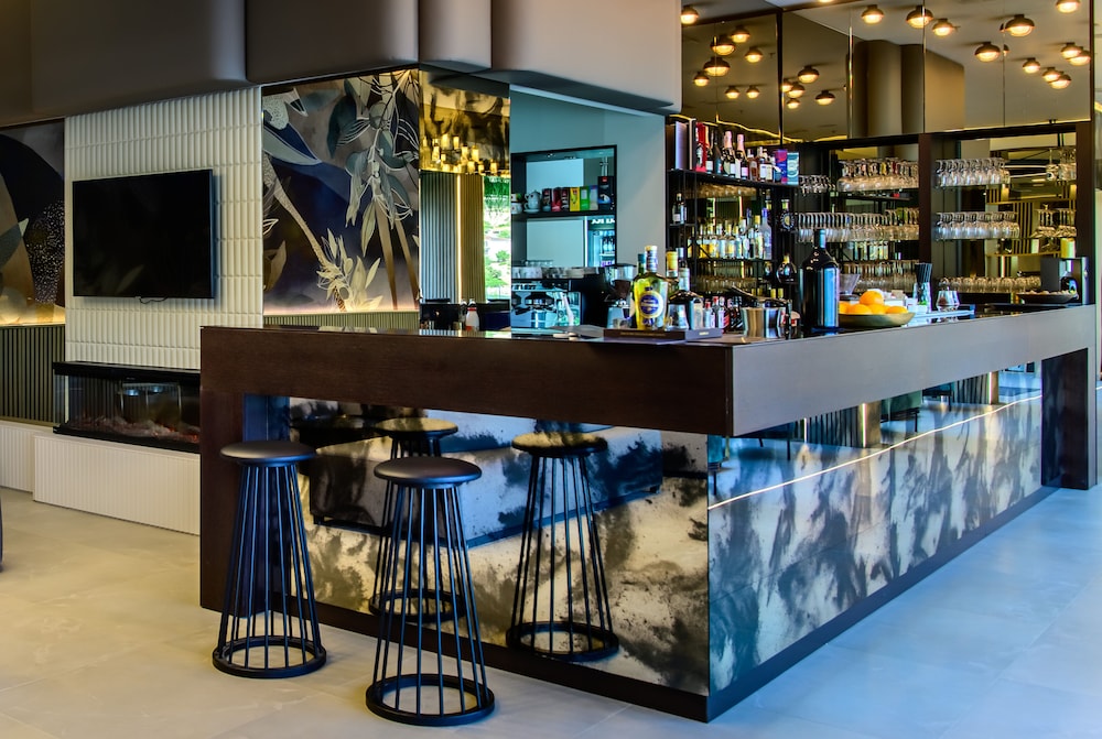 Marinus Beach Hotel 44/56