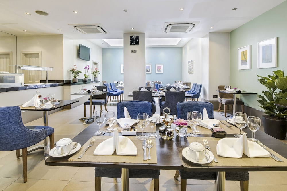 Langham Court Hotel 48/69