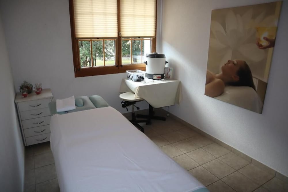 Grichting Hotel & Serviced Apartments 16/65