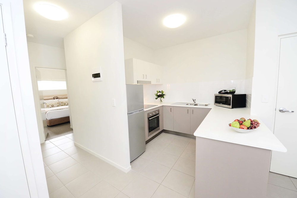Oaks Middlemount Suites 27/53