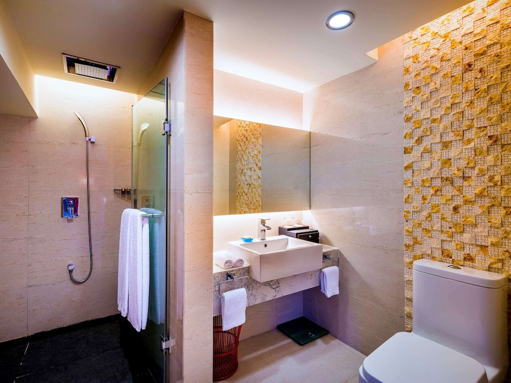 Grand Mercure Xiamen Downtown 72/74