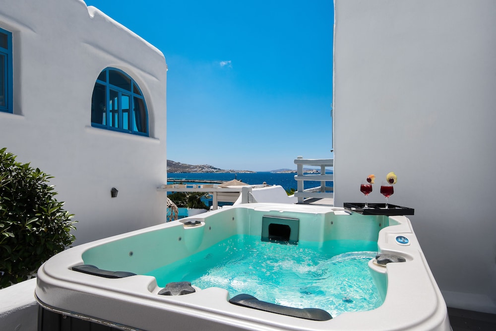 Riva Suites 47/50