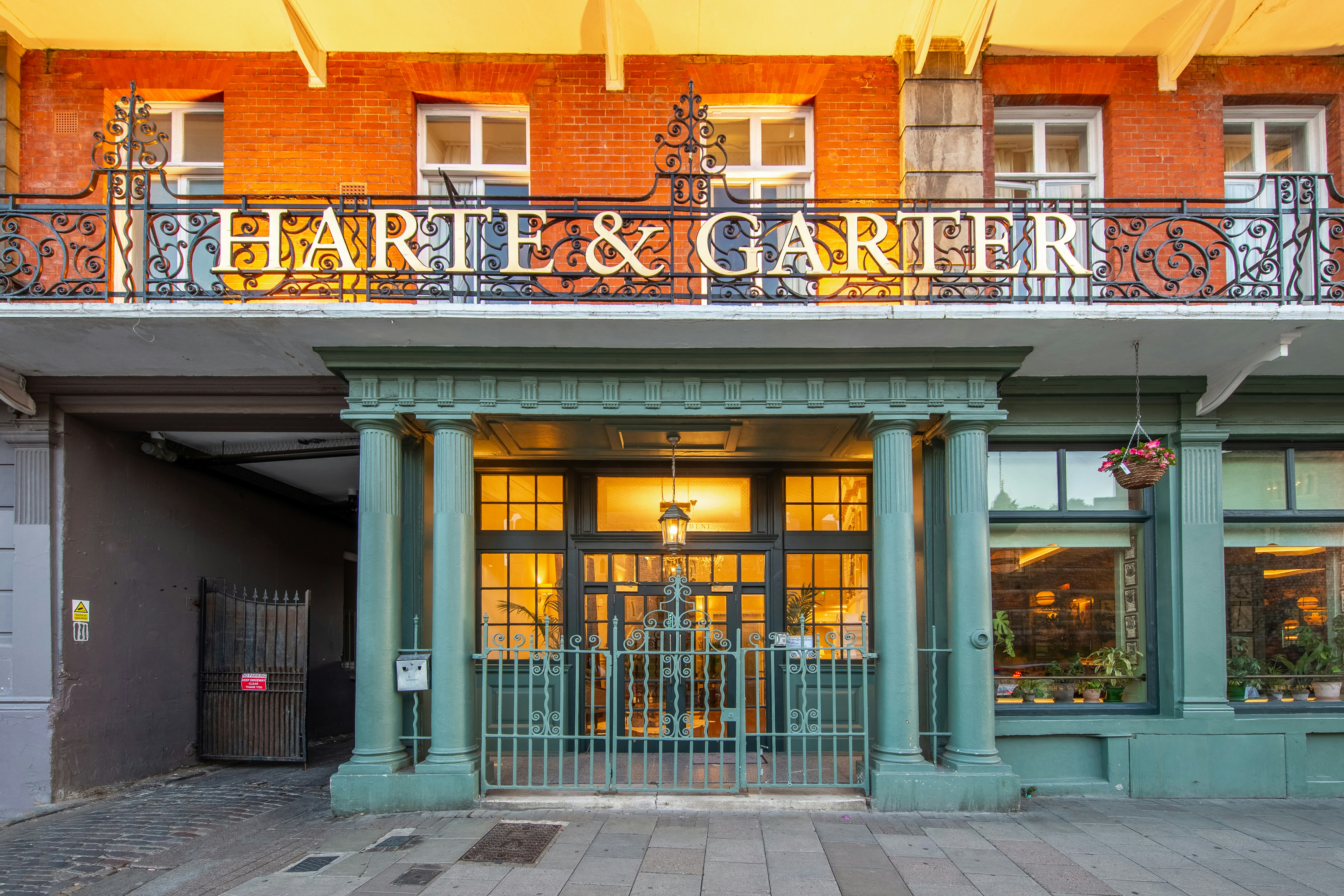 Harte And Garter Hotel And Spa 3/28