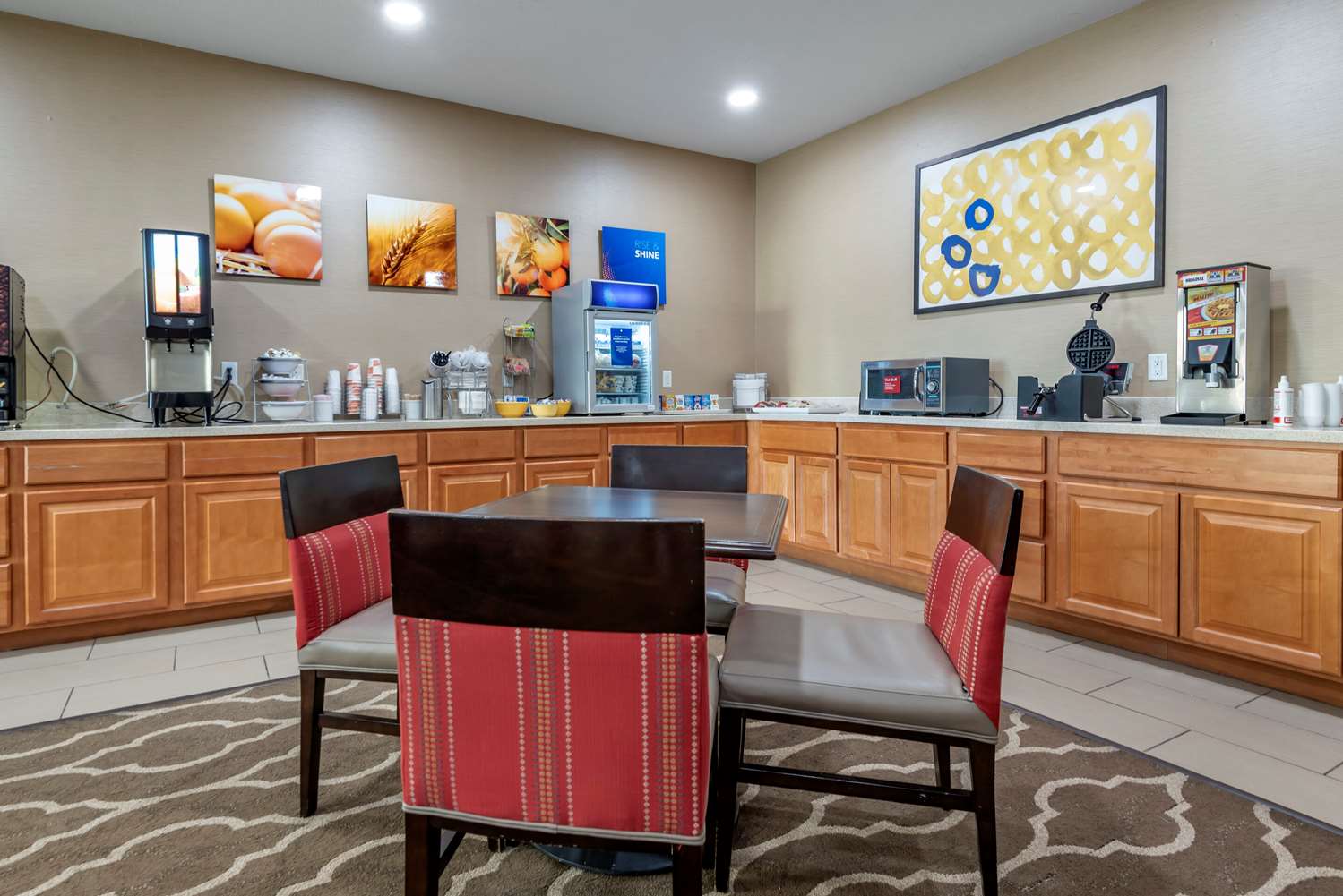Comfort Inn Apalachin Binghamton W Route 17 24/34