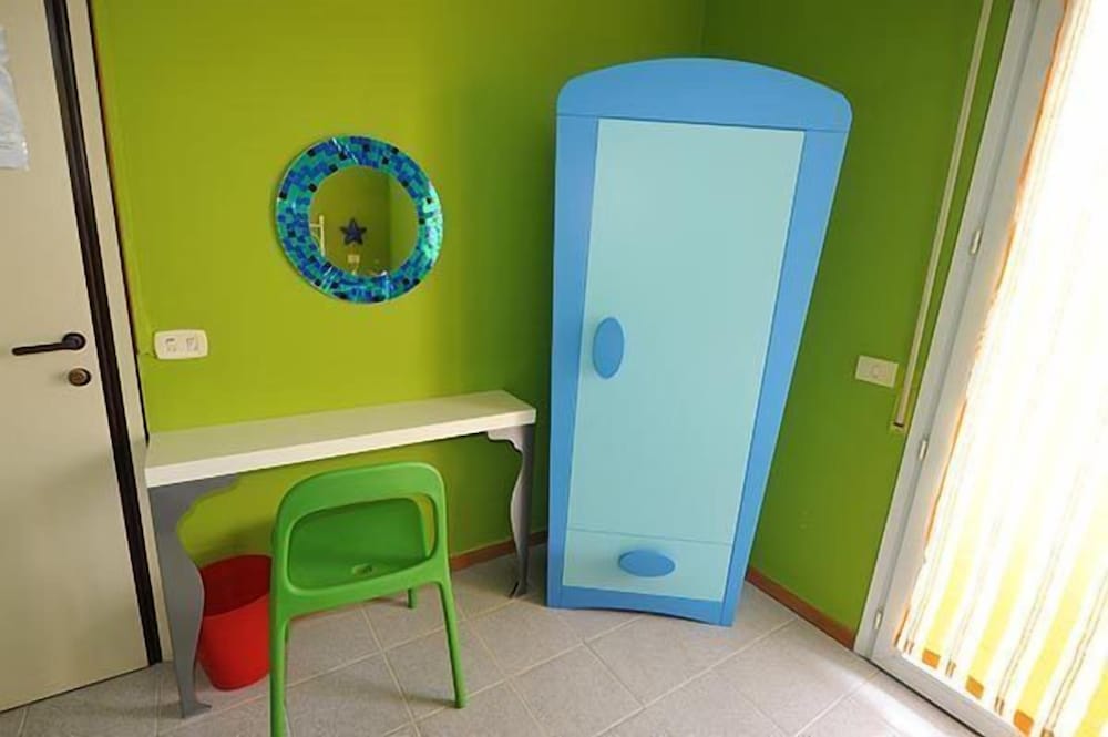 Sunflower Beach Hostel 25/50